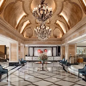 The Langham Otel