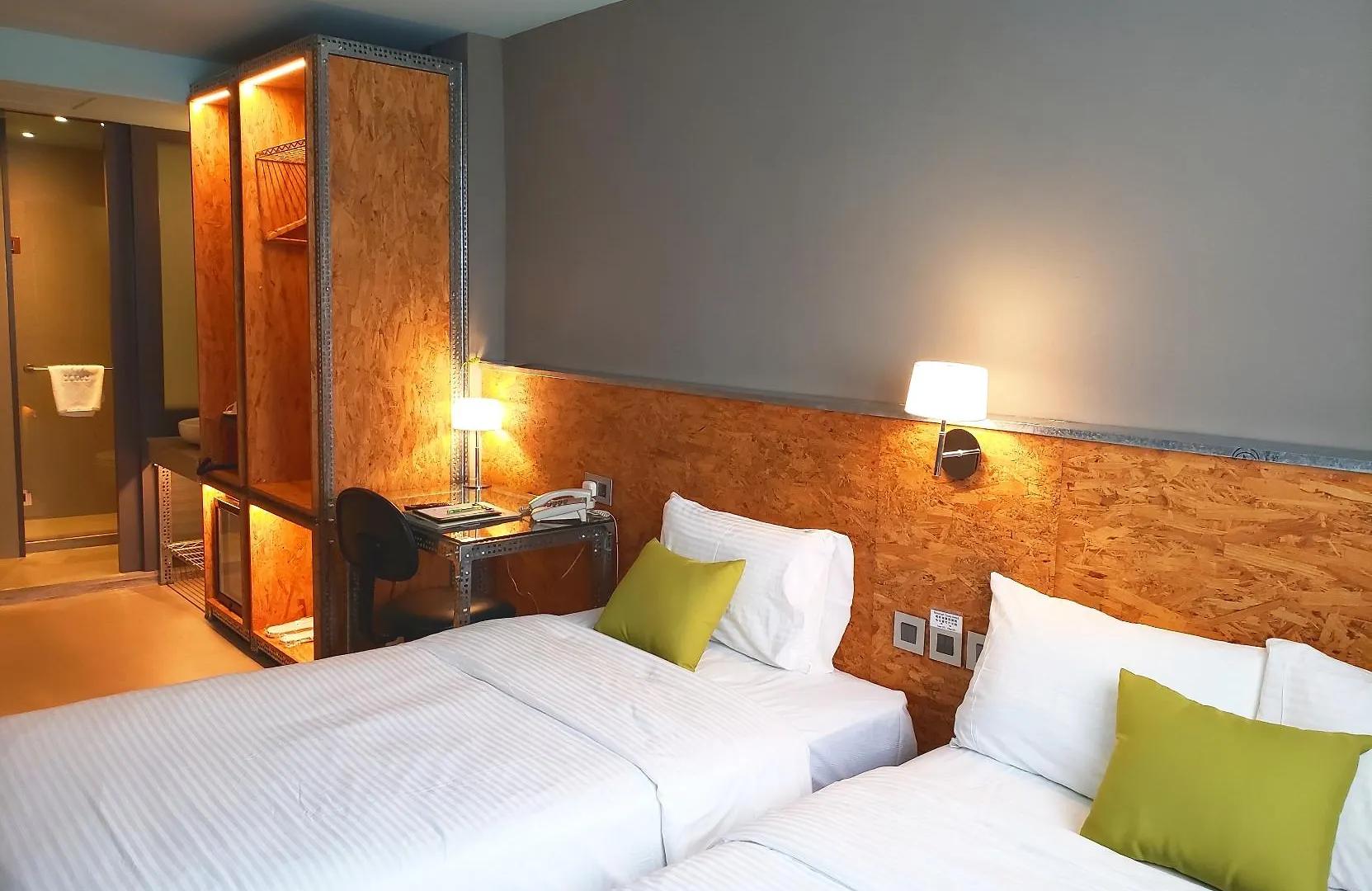 ****  Ind Hotel Hong Kong China