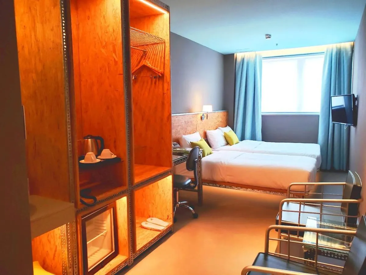 Ind Hotel Hong Kong 4*,  China